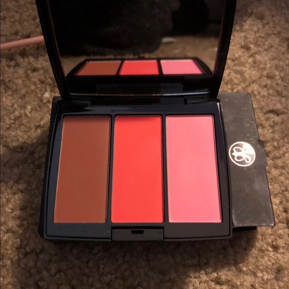 Anastasia Beverly Hills Blush Trio cocktail party